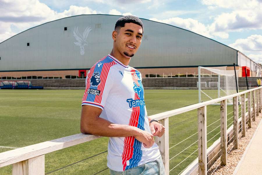 Crystal Palace confirm the signing of Anan Khalaili: Crystal Palace confirm the signing of Anan Khalaili: