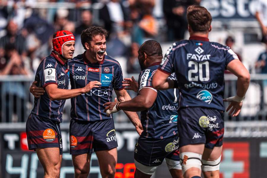 Bielle-Biarrey (L) helps Bordeaux into Champions Cup final