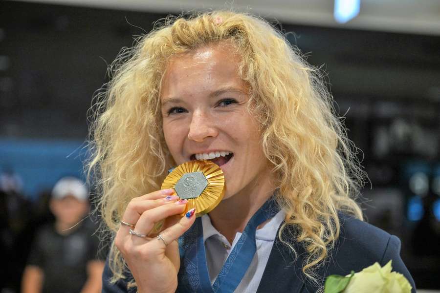Kateřina Siniaková s olympijskou medailí.
