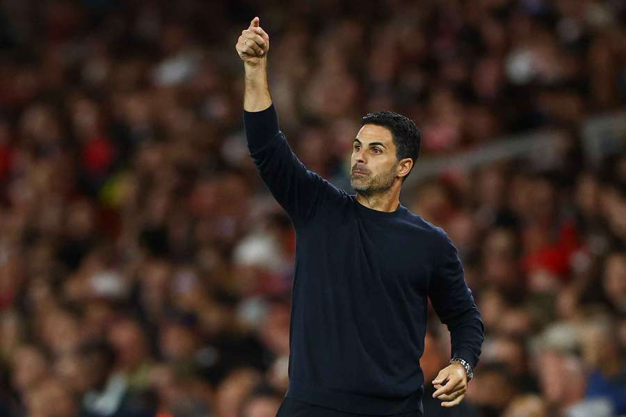 Arteta reacts on the touchline Arteta reacts on the touchline