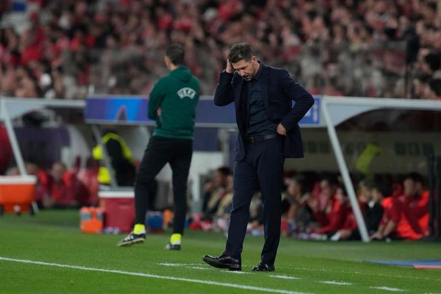 Diego Simeone, treinador do Atlético de Madrid, no Estádio da Luz