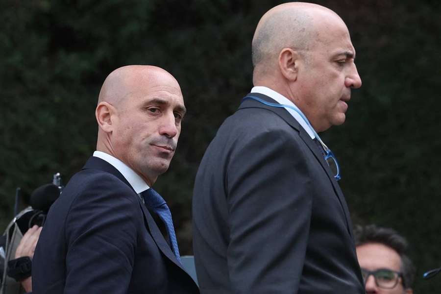Luis Rubiales, l'ex-patron du foot espagnol, officiellement renvoyé en procès