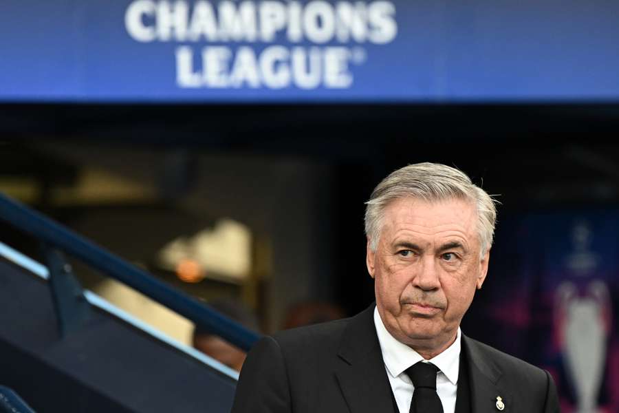 Carlo Ancelotti durante o jogo entre Manchester City e Real Madrid