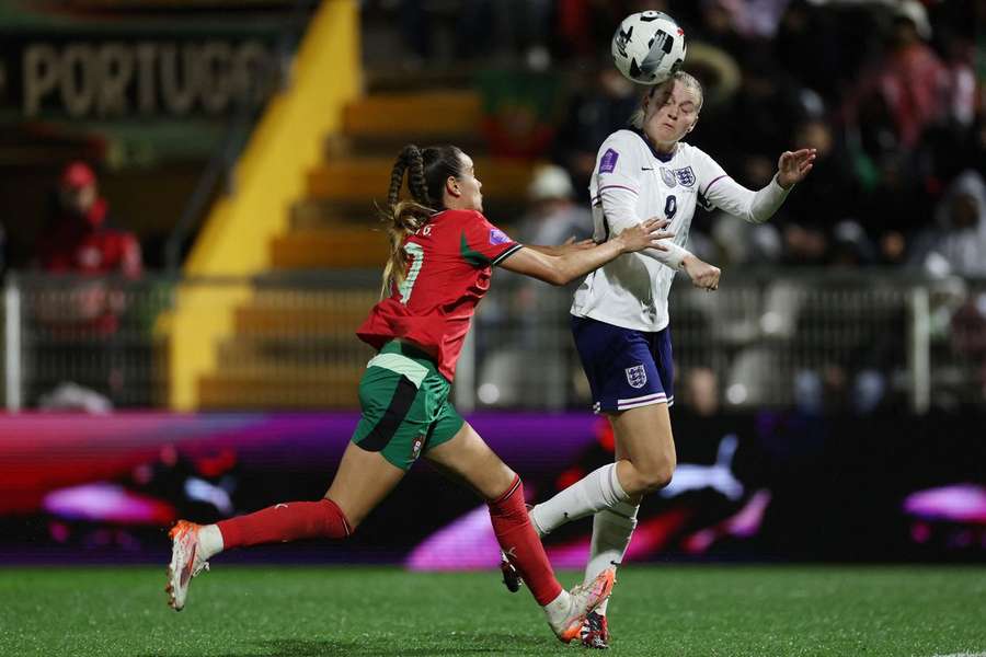 Diana Gomes na partida com Inglaterra