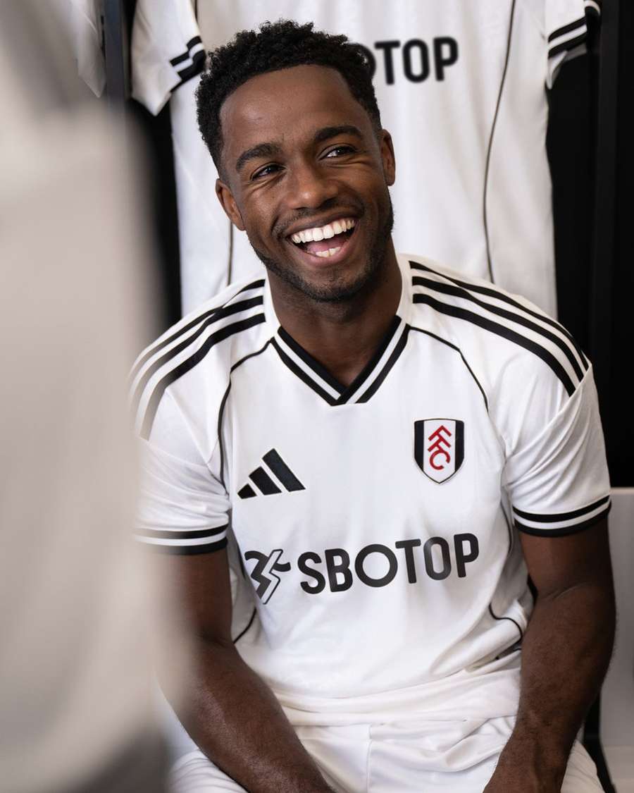 Fulham home kit Fulham home kit