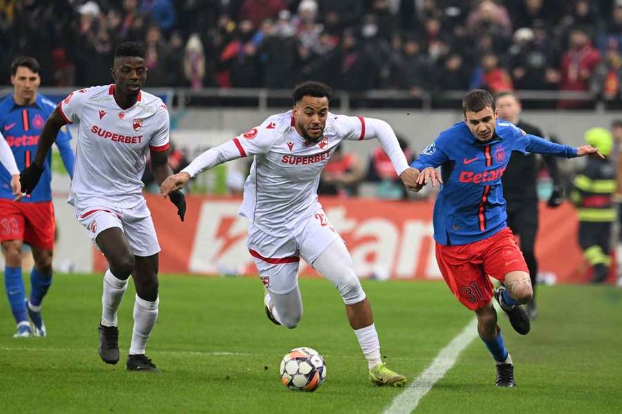 În ultima întâlnire directă din sezonul regulat, FCSB s-a impus cu 2-1 în fața rivalei Dinamo pe Arena Națională