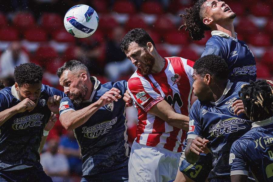 Duelo intenso em Matosinhos