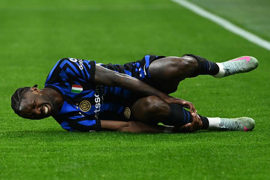 Marcus Thuram dolorante durante Inter-Bayern Monaco