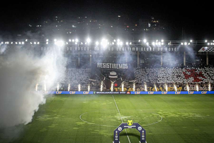 Torcida vascaína exibiu mosaico em 3D contra o Coritiba