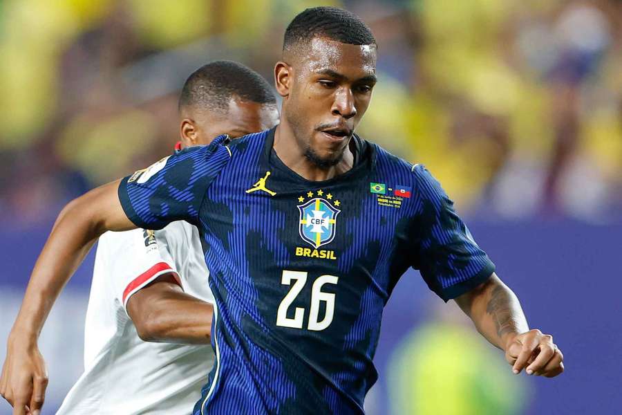 Rayan será titular em Escócia x Brasil
