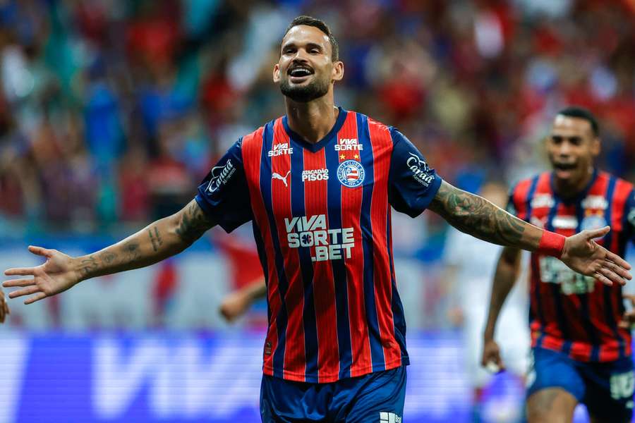 Willian José marcou o primeiro gol do Bahia no duelo da Copa do Nordeste