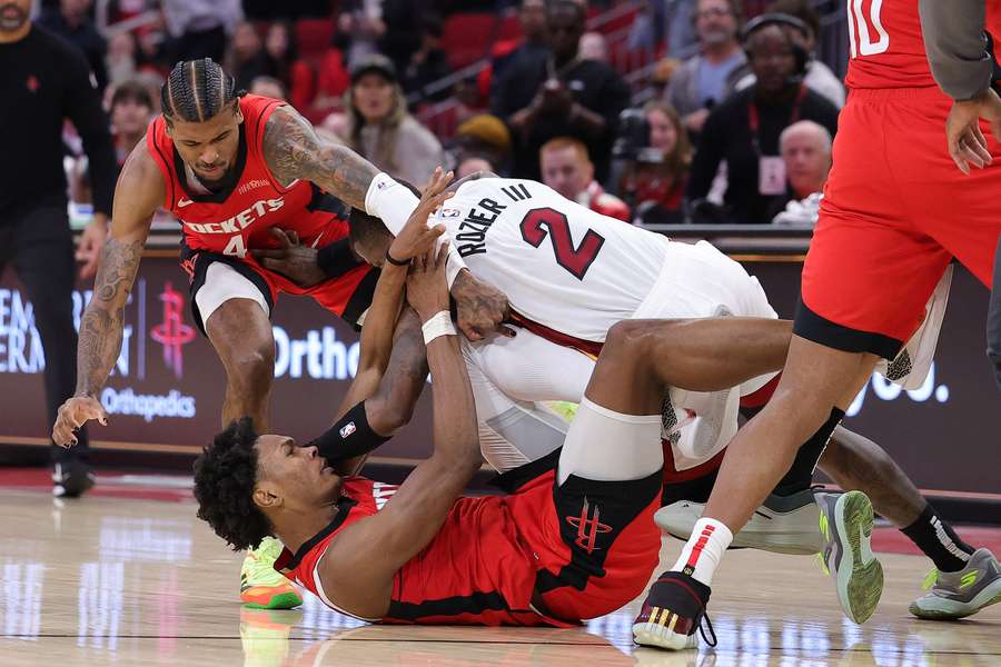 Thompson y Rozier, sancionados por la NBA.