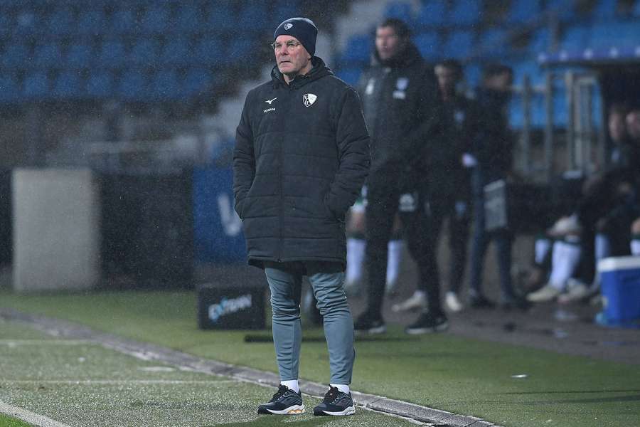 Hecking beim Testspiel gegen Almelo.