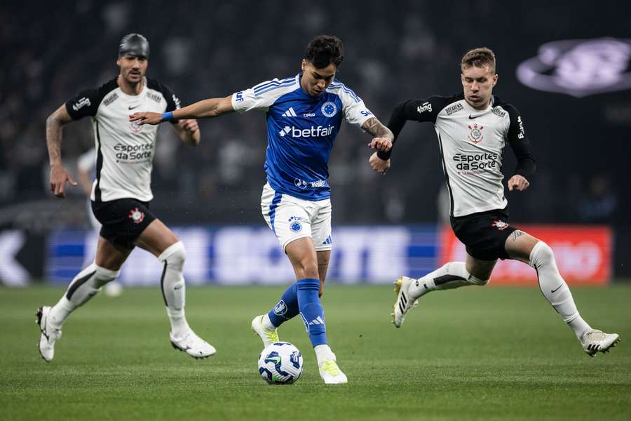 O Cruzeiro teve mais controle da bola em Itaquera