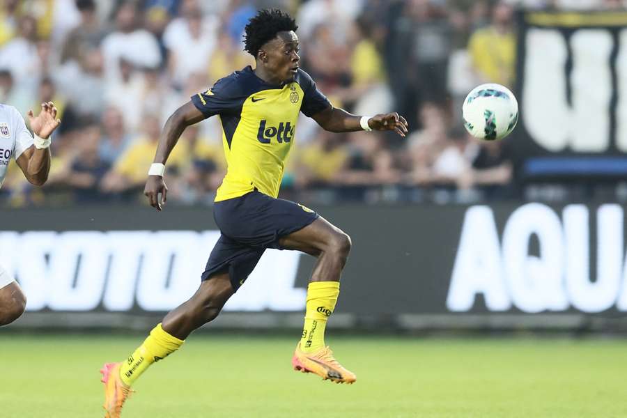 Mohammed Fuseini eyes the ball during the match between Royale Union Saint-Gilloise and Anderlecht