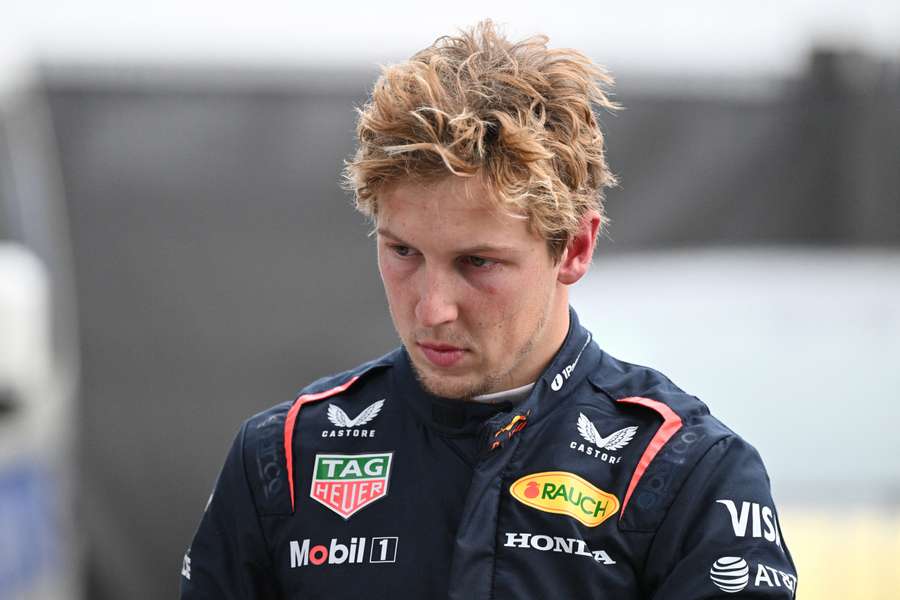 Liam Lawson, cabizbajo tras una nueva mala actuación con el Red Bull