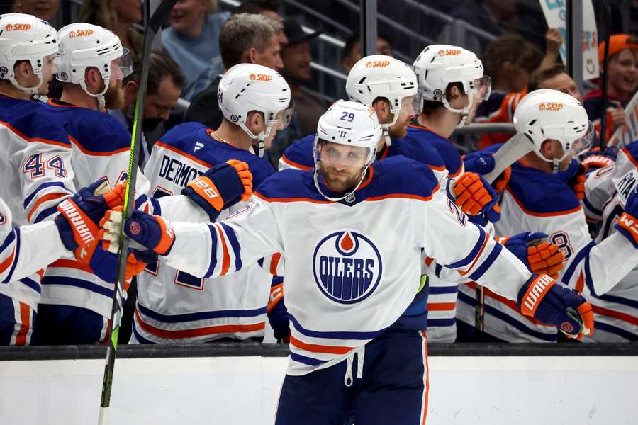 Enttäuschung für Leon Draisaitl zum NHL-Auftakt.