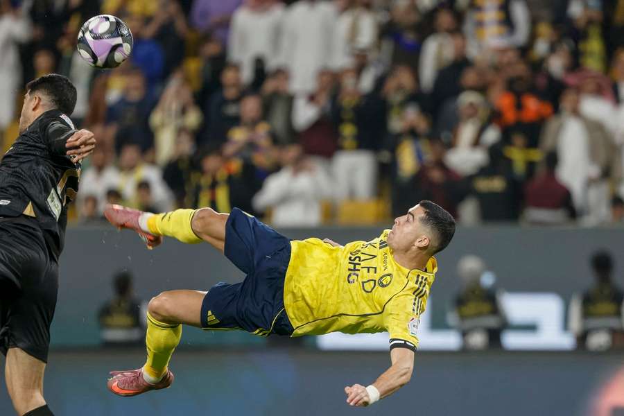 Cristiano Ronaldo înscrie din foarfecă în poarta lui Al Khaleej