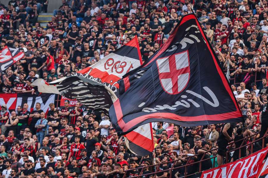 Die Stimmung im San Siro ist unvergleichlich, der AC Mailand und seine Fans wollen im Hinspiel direkt punkten.