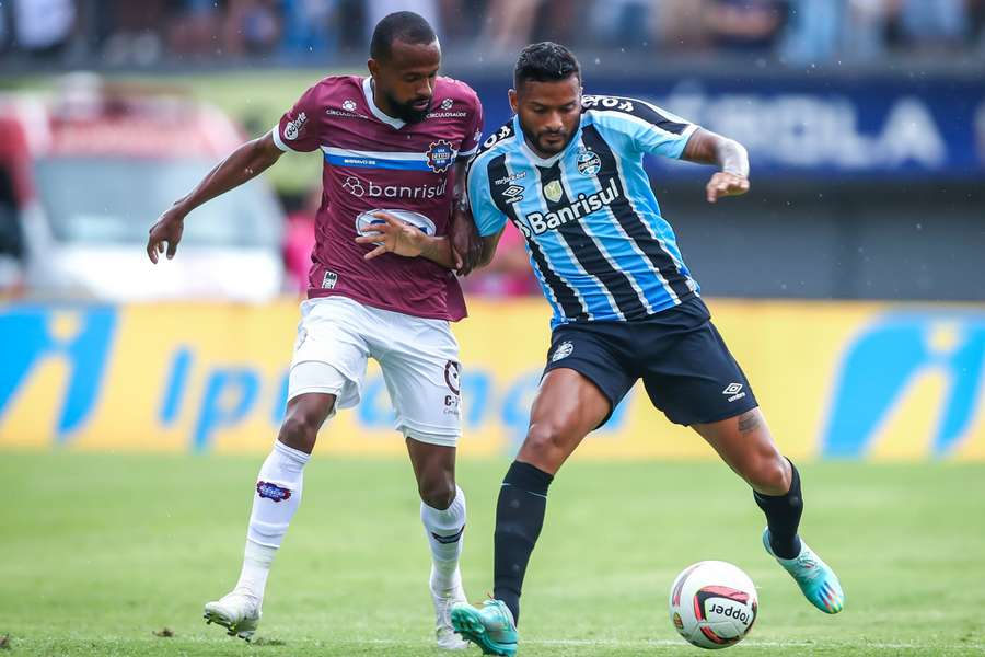 Grêmio venceu o Caxias na primeira fase