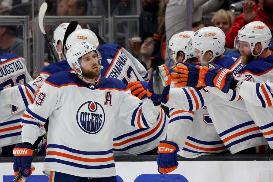 Zwei Treffer, ein Assist: Leon Draisaitl (linker Bildrand) bestätigte seine Topform