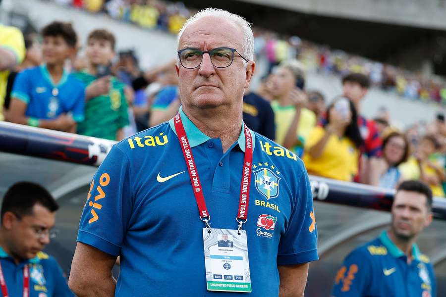 Dorival Júnior está invicto no comando da seleção brasileira