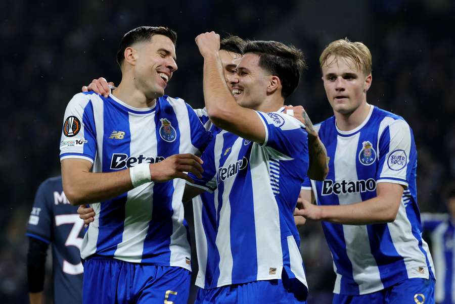 Bednarek z Kiworem zatrzymali Rangersów. FC Porto zagra w 1/8 finału Ligi Europy