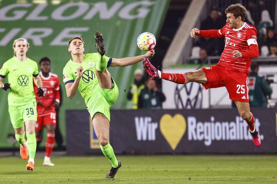 Van de Ven wordt beloond met een nieuw contract bij Wolfsburg