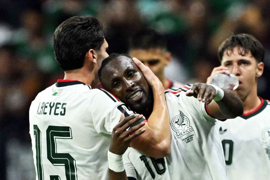 Julian Quinones scored Mexico's second goal against Czech Republic.