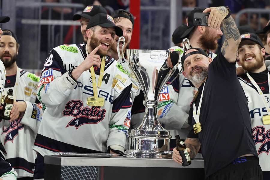Die erfolgsverwöhnten Eisbären feiern den nächsten Titel in der DEL.