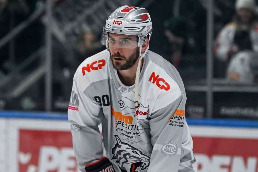 Constantin Braun verlängert bis 2026.