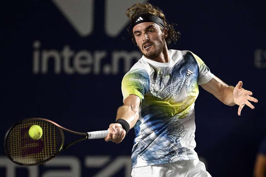 Stefanos Tsitsipas striving for calm after coaching earthquake