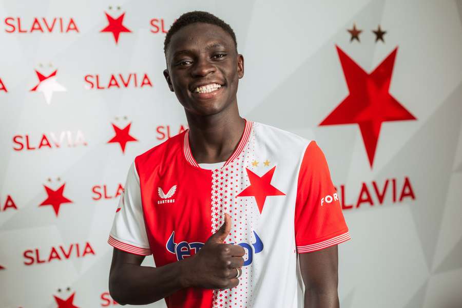 Gambijský záložník Gibril Sosseh.