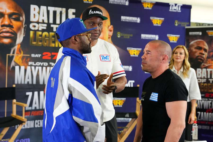 L'annonce du combat entre Floyd Mayweather et Mile Zambidis.