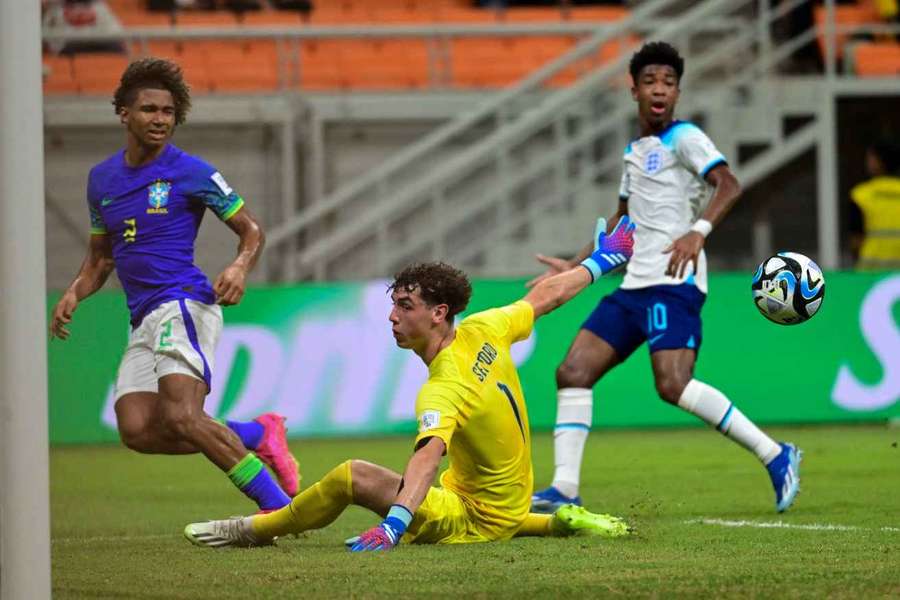 'Ajax raakt talentvolle Engels jeugdinternational kwijt aan Arsenal'