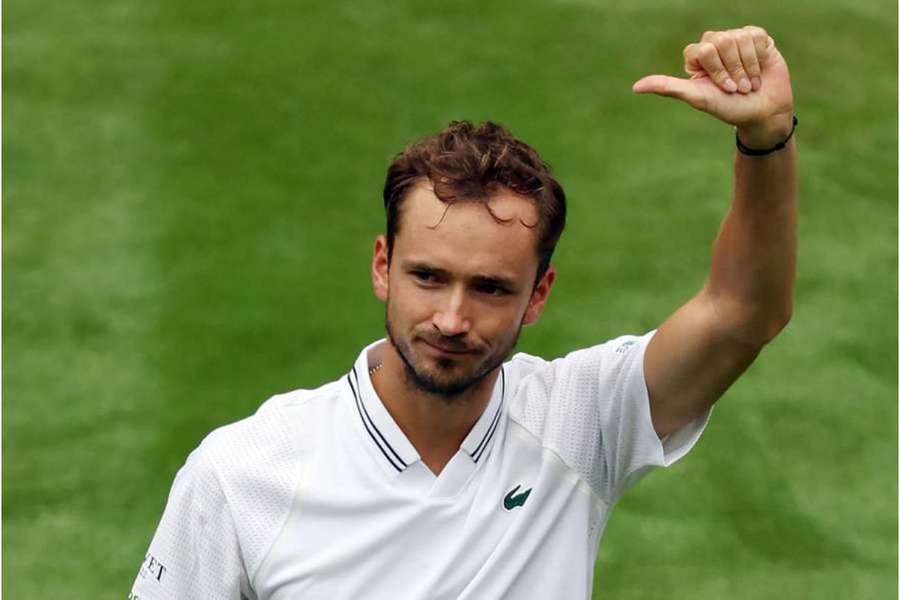 În finala de anul trecut, Medvedev l-a învins în finală pe britanicul Andy Murray cu 6-4, 6-4