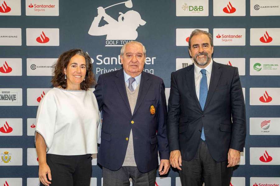 De izquierda a derecha, Alicia Garrido, Juan Guerrero-Burgos y Víctor Allende De izquierda a derecha, Alicia Garrido, Juan Guerrero-Burgos y Víctor Allende