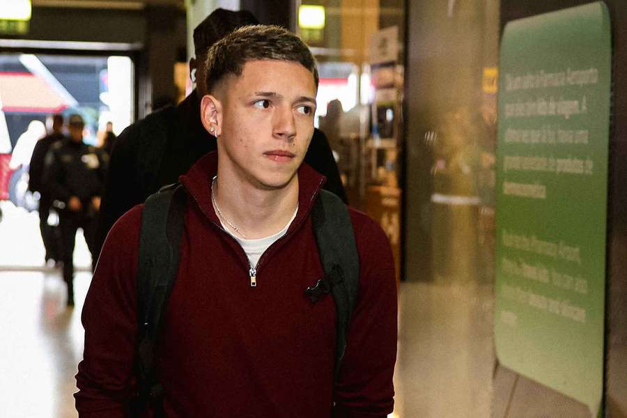 Prestianni à partida de Lisboa