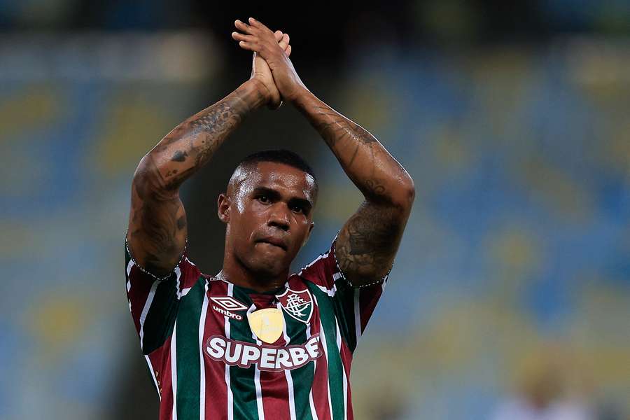 Douglas Costa antes de partir para a Austrália