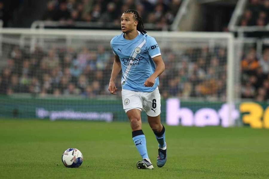 Obránce Citizens Nathan Aké by si mohl vyzkoušet Serii A