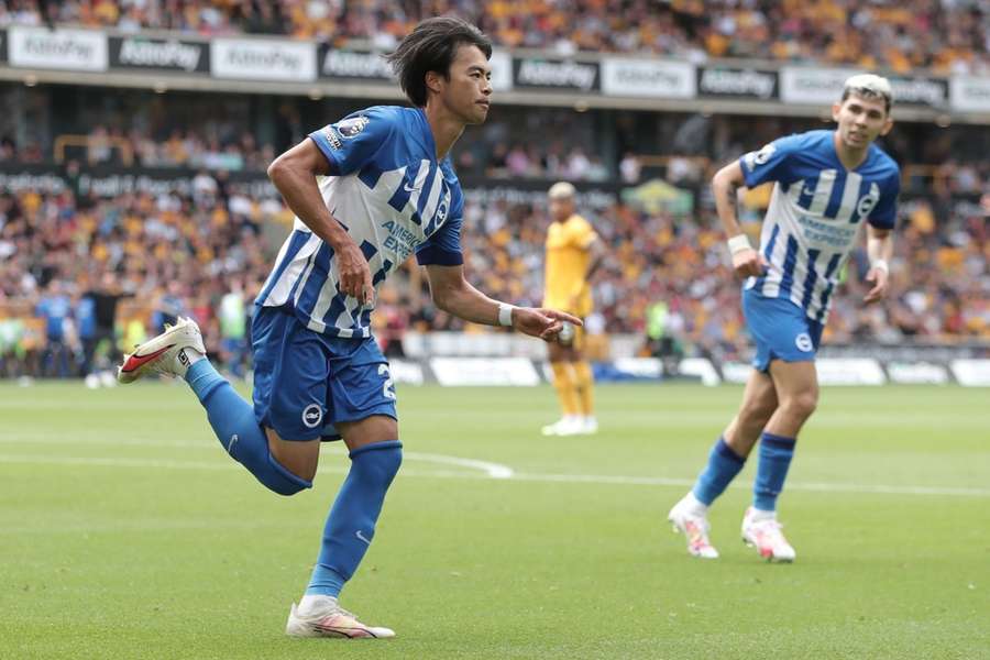 Mitoma celebra o golo Mitoma celebra o golo