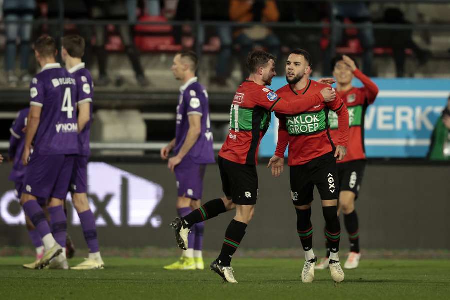 Calvin Verdonk van NEC Nijmegen viert de 2-0 tegen Sparta Rotterdam Calvin Verdonk van NEC Nijmegen viert de 2-0 tegen Sparta Rotterdam
