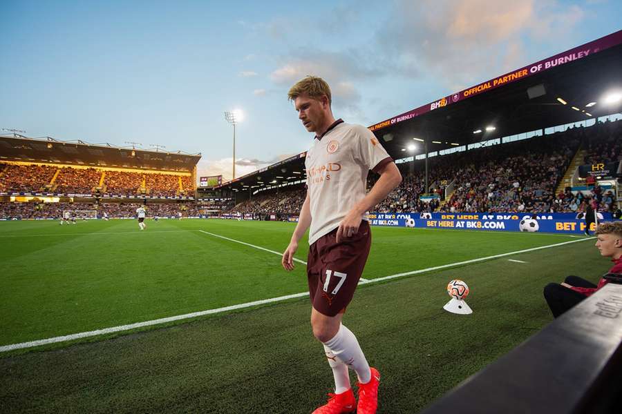 De Bruyne verlaat afgelopen augustus het veld geblesseerd