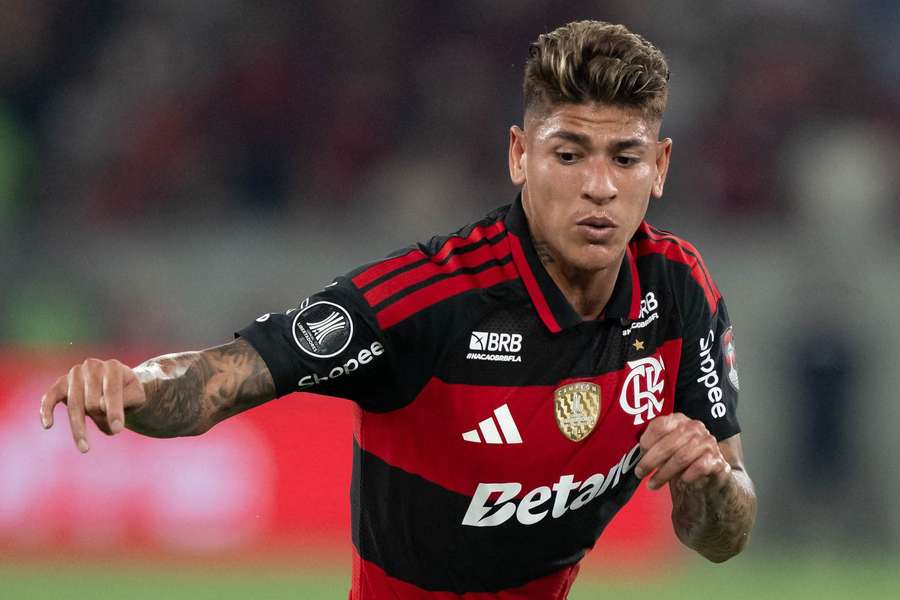 Carrascal acumula oito participações diretas em gols pelo Rubro-Negro no pós-Copa Carrascal acumula oito participações diretas em gols pelo Rubro-Negro no pós-Copa