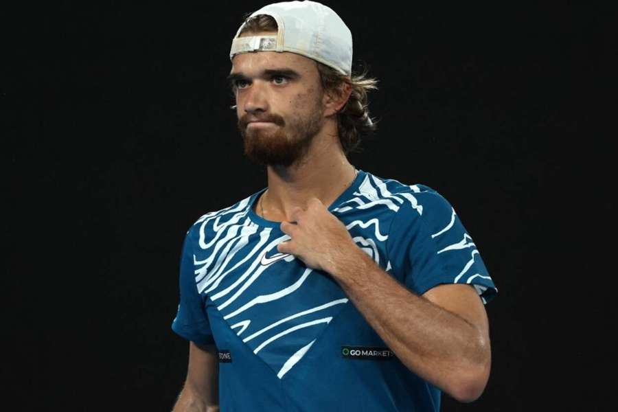 Tomáše Macháče čeká první duel v kariéře proti světové jedničce Novaku Djokovičovi.