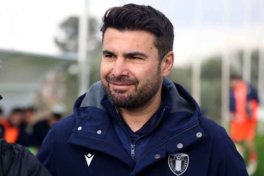 Pe 8 ianuarie, zi în care a împlinit 46 de ani, Adrian Mutu a debutat pe banca tehnică a Petrolului cu un rezultat de egalitate
