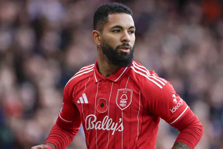 Douglas Luiz zapůjčený v Nottinghamu by mohl zakotvit v Chelsea