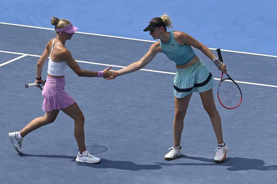 Lucie Havlíčková a Laura Samson prohrály finále Livesport Prague Open. Lucie Havlíčková a Laura Samson prohrály finále Livesport Prague Open.