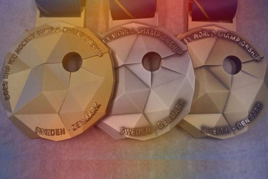 Das deutsche Team rechnet sich bei der Eishockey-WM Außenseiterchancen auf eine Medaille aus.