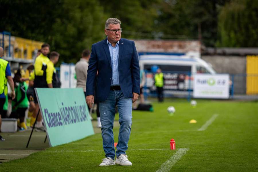 Trenér Kladna Zdeněk Hašek. Trenér Kladna Zdeněk Hašek.
